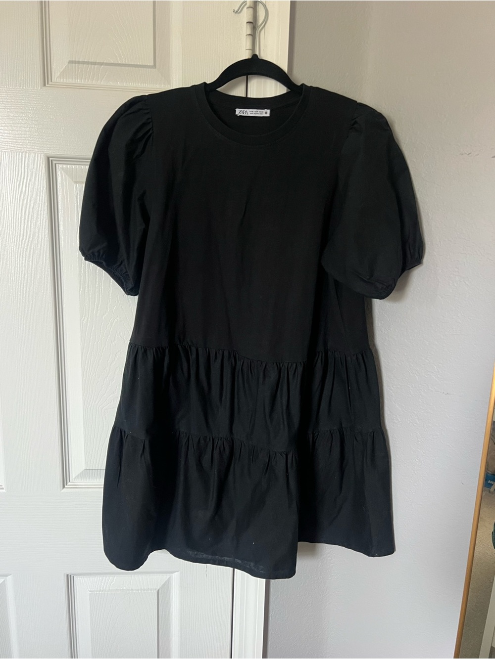 Zara Black Crewneck Tee